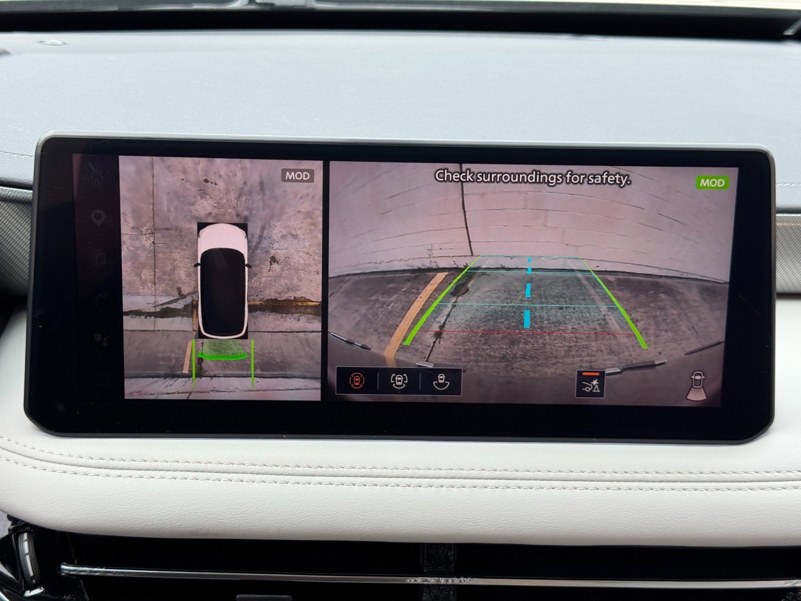Used 2026 INFINITI QX60 Luxe w/ Cargo Package FWD image 26