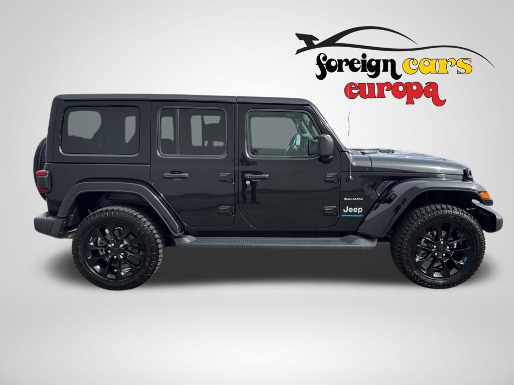 Used 2023 Jeep Wrangler Unlimited Sahara w/ Cold Weather Group image 8