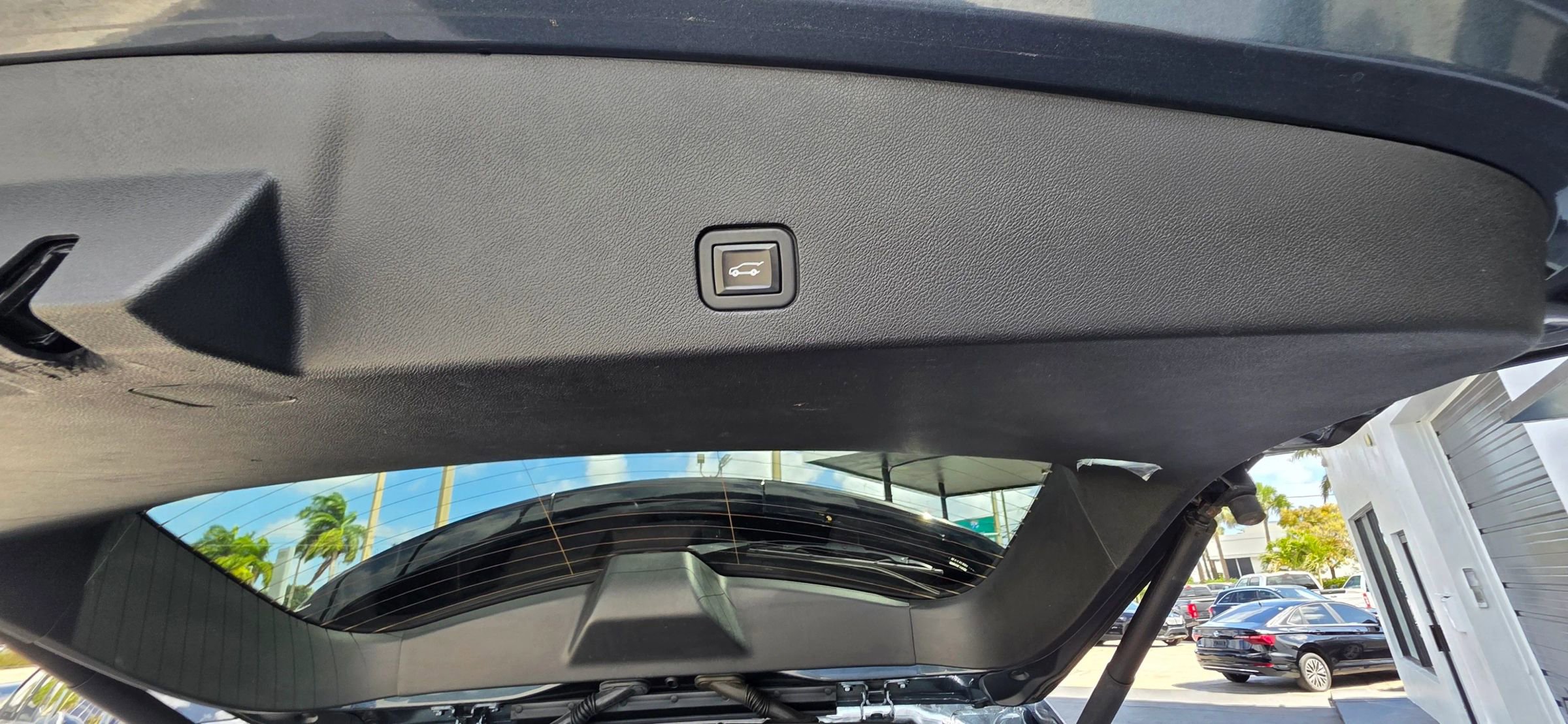 Used 2020 Cadillac XT6 Premium Luxury image 19