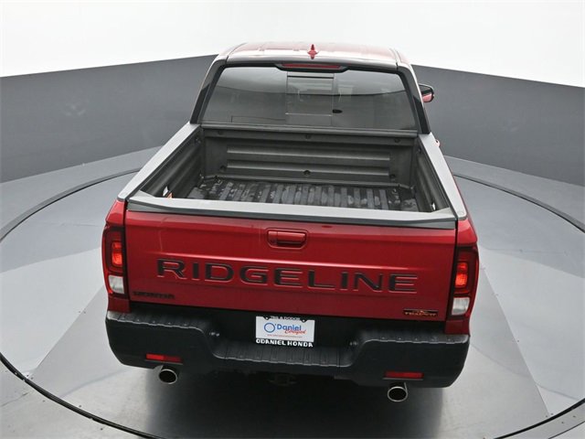 Used 2025 Honda Ridgeline TrailSport image 16
