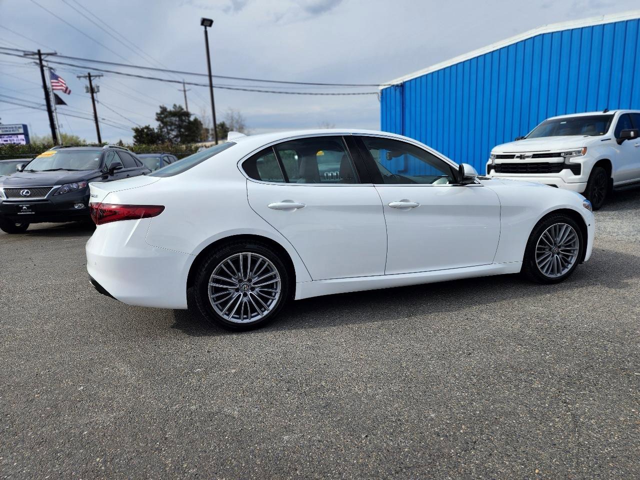 Used 2017 Alfa Romeo Giulia Ti w/ TI Lusso Package AWD/4WD image 5