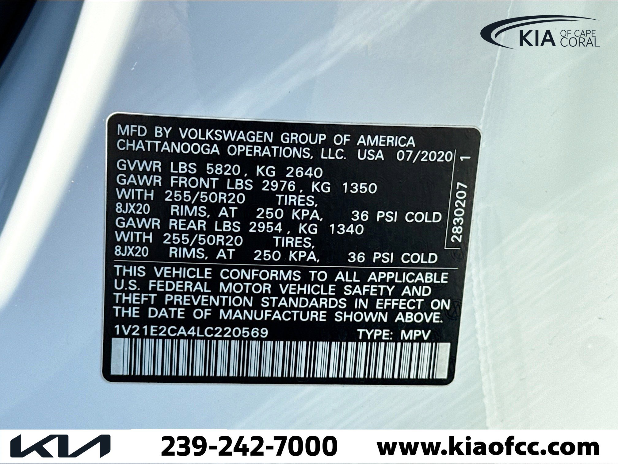 Used 2020 Volkswagen Atlas Cross Sport SE w/ Towing Package image 41