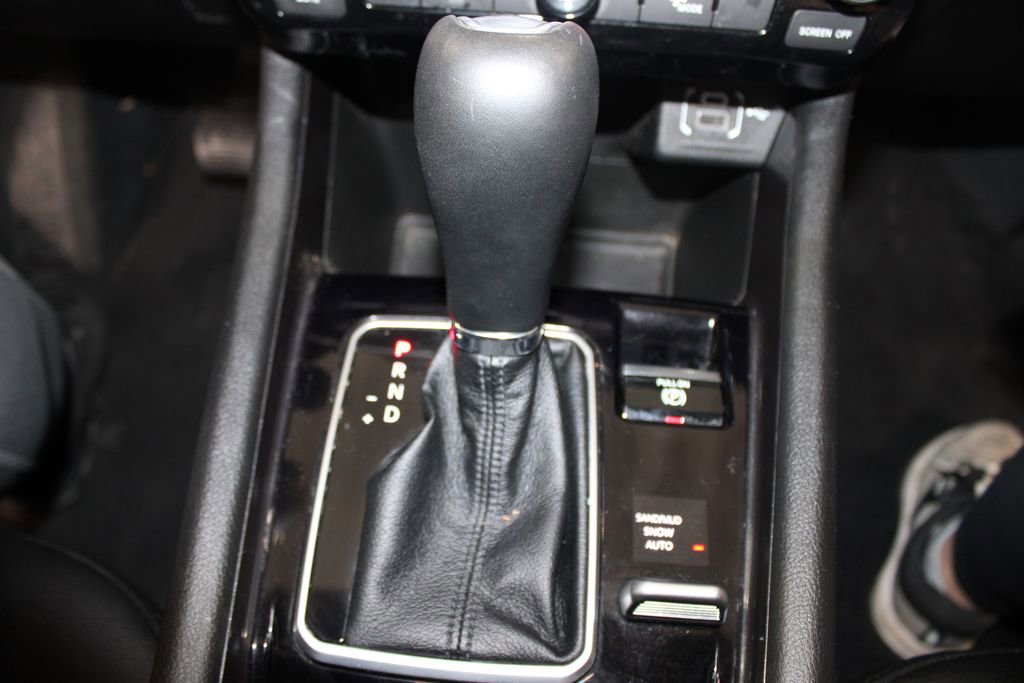 Used 2025 Jeep Compass Latitude image 27