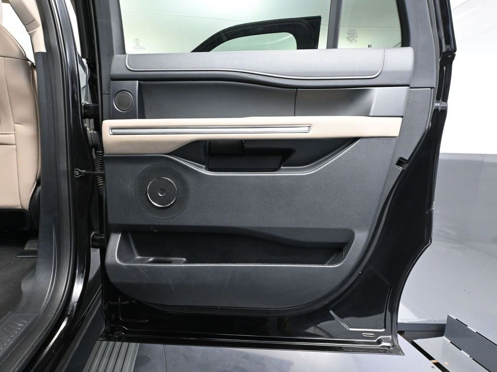 Used 2024 Ford Expedition Max Limited image 49