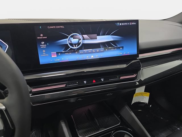 Used 2026 BMW 530i xDrive w/ Premium Package AWD/4WD image 17