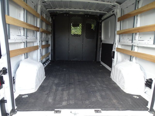 Used 2025 RAM ProMaster 2500 w/ U-Haul Equipment Group FWD image 17