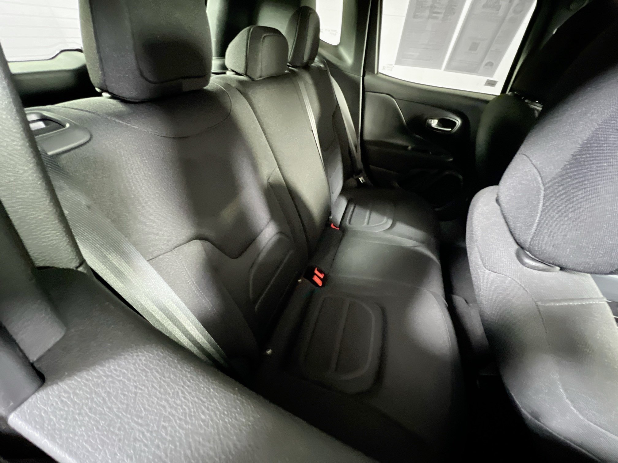Used 2022 Jeep Renegade Latitude AWD/4WD image 25