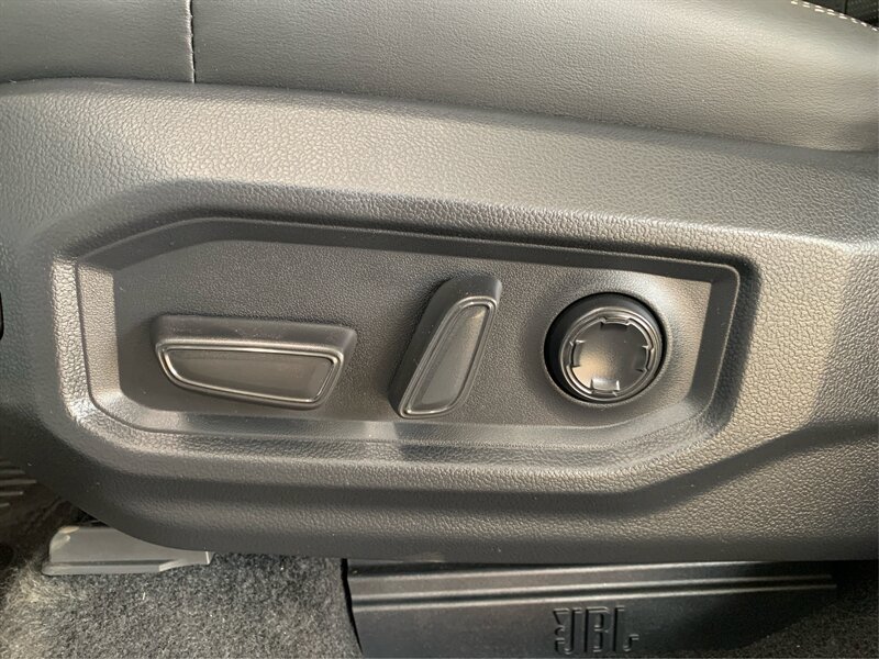 Used 2024 Toyota Tundra Capstone AWD/4WD image 18