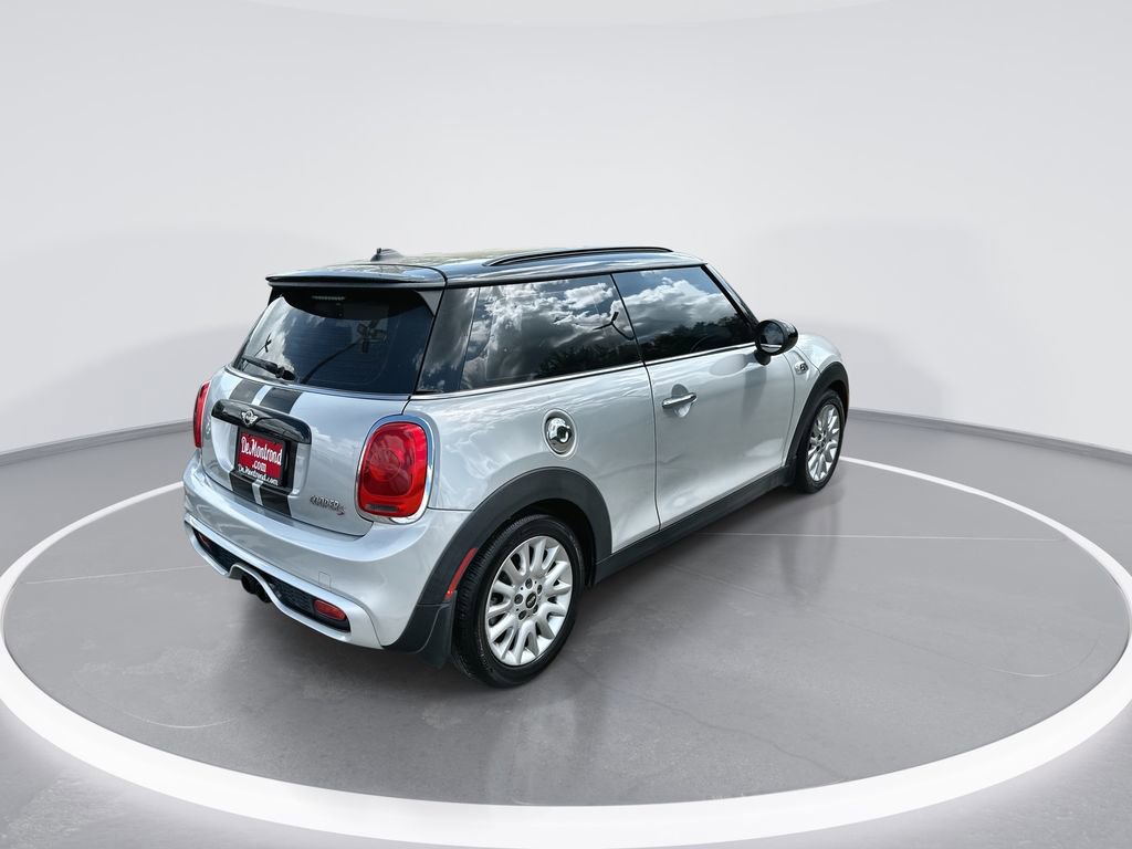 Used 2015 MINI Cooper S image 8