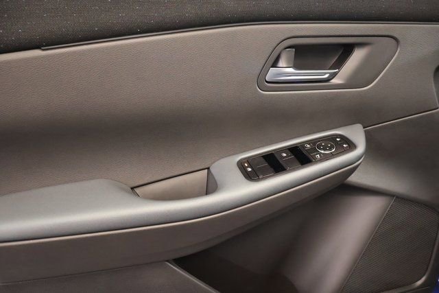 New 2026 Nissan Leaf SV+ w/ Illuminated Package image 9