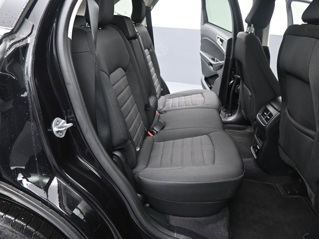 Used 2024 Ford Edge SEL w/ Convenience Package AWD/4WD image 2