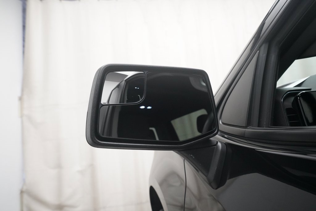 Used 2023 Chevrolet Silverado 1500 LT image 24