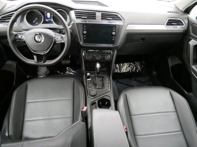 Used 2021 Volkswagen Tiguan SEL AWD/4WD image 12