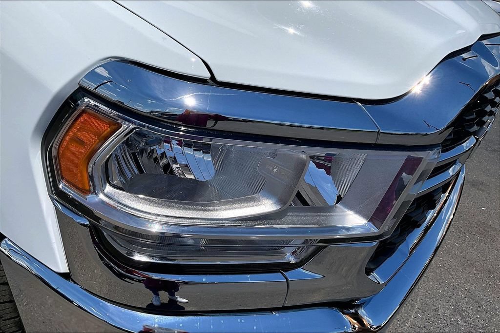 Used 2024 RAM 3500 SLT w/ Quick Order Package 2YG SLT AWD/4WD image 32