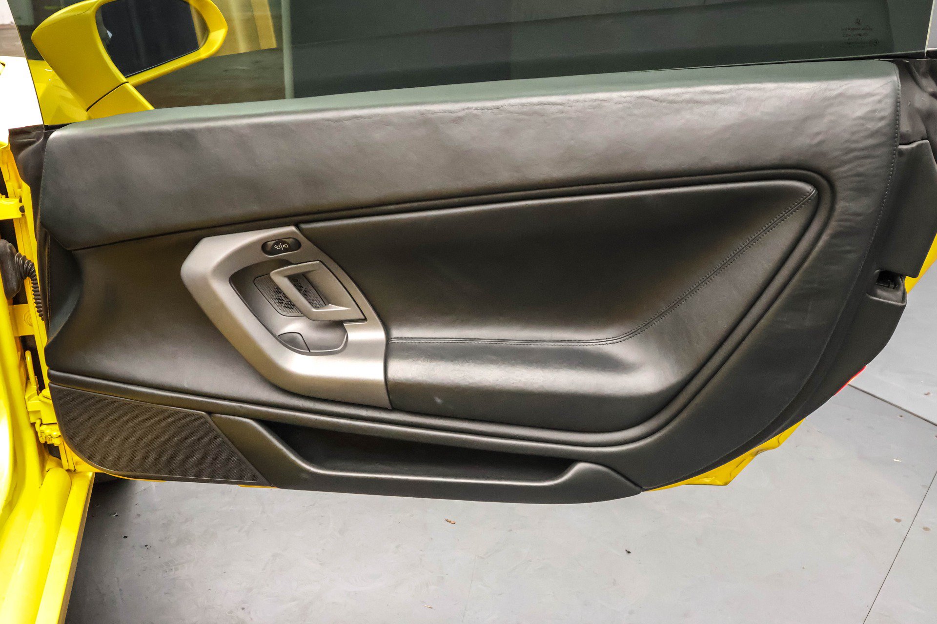 Used 2004 Lamborghini Gallardo AWD/4WD image 12