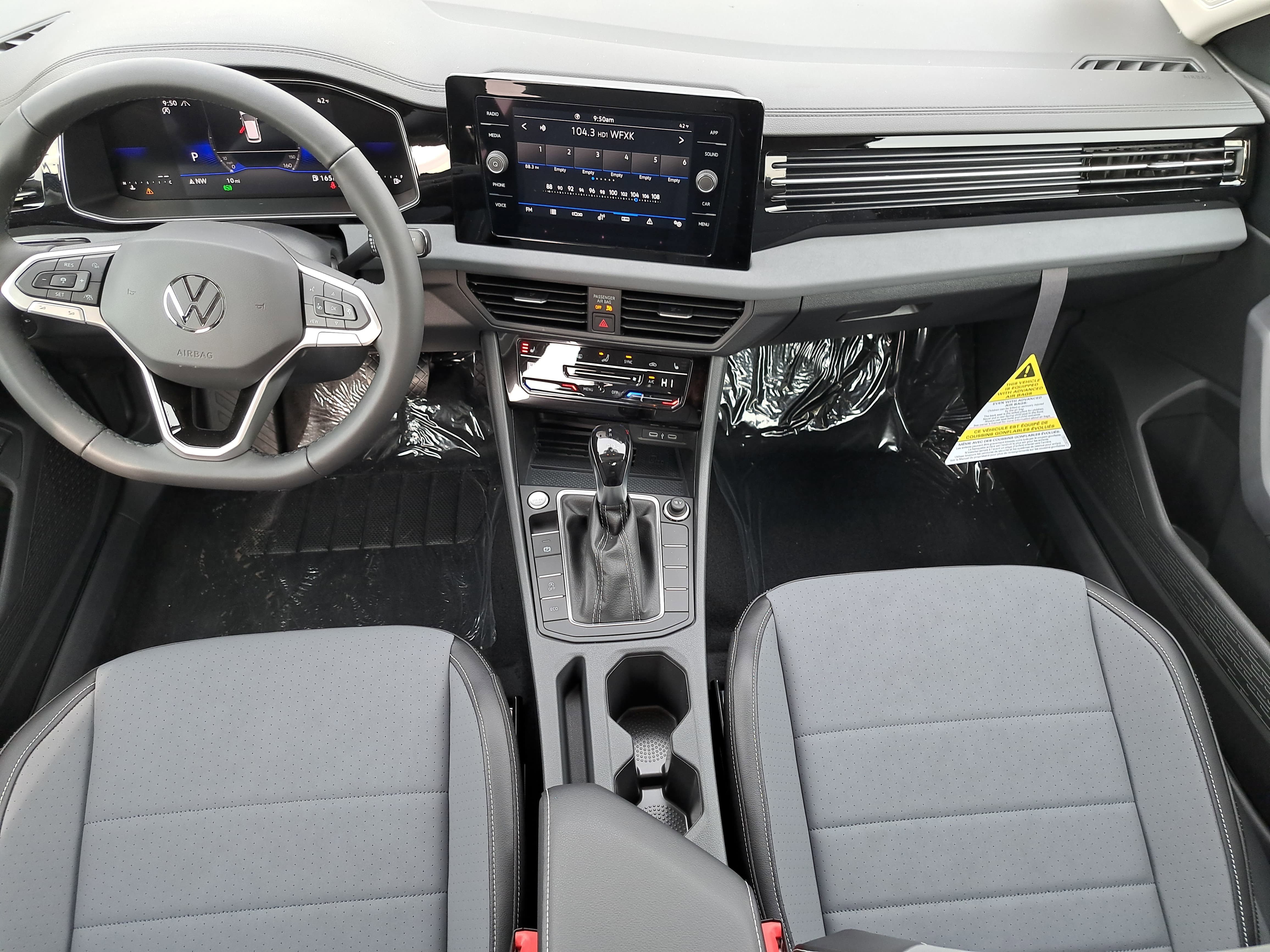 New 2026 Volkswagen Jetta SE FWD image 9