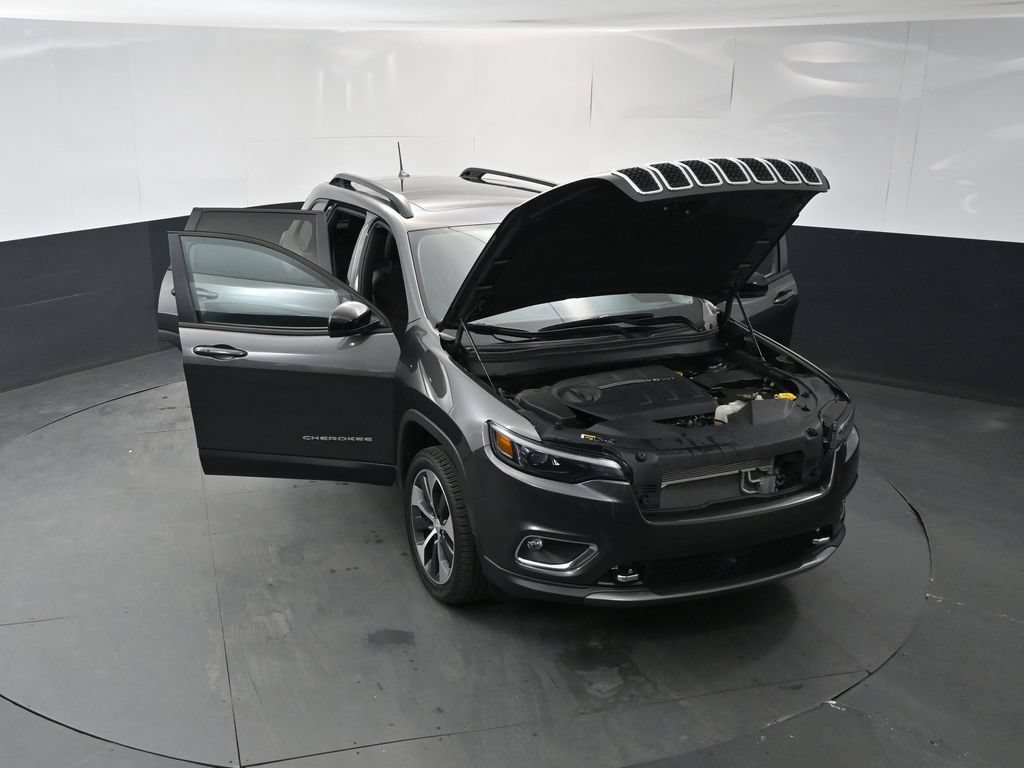 Used 2022 Jeep Cherokee Limited w/ Elite Package AWD/4WD image 17