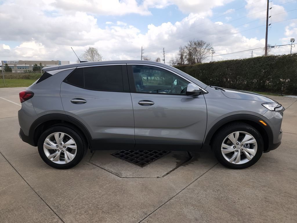 Used 2025 Buick Encore GX Preferred image 4