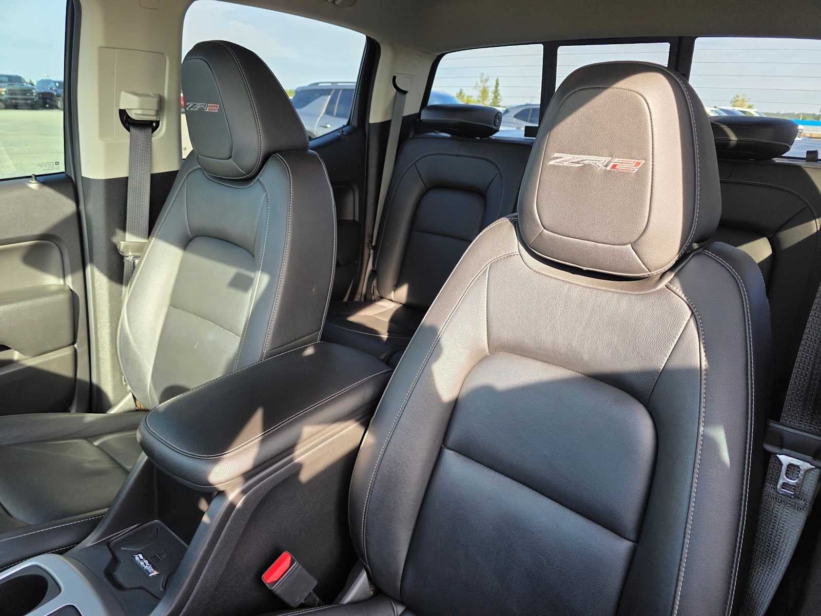 Used 2018 Chevrolet Colorado ZR2 AWD/4WD image 21