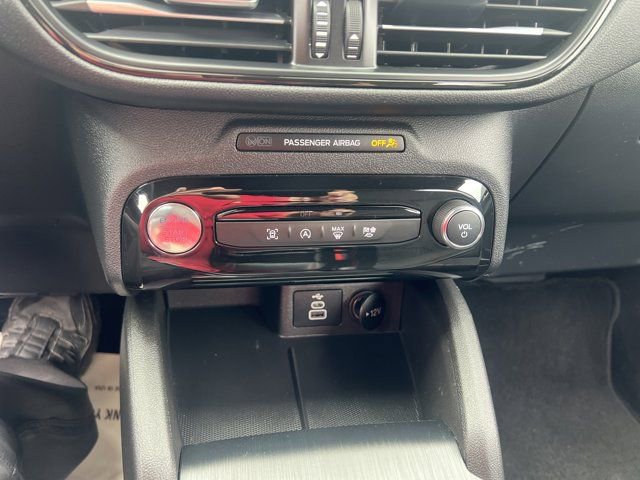 Used 2024 Ford Escape ST-Line w/ Tech Pack #1 AWD/4WD image 8