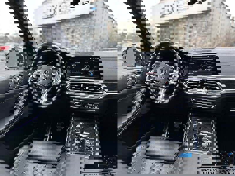 Used 2020 BMW X7 xDrive40i w/ M Sport Package image 28