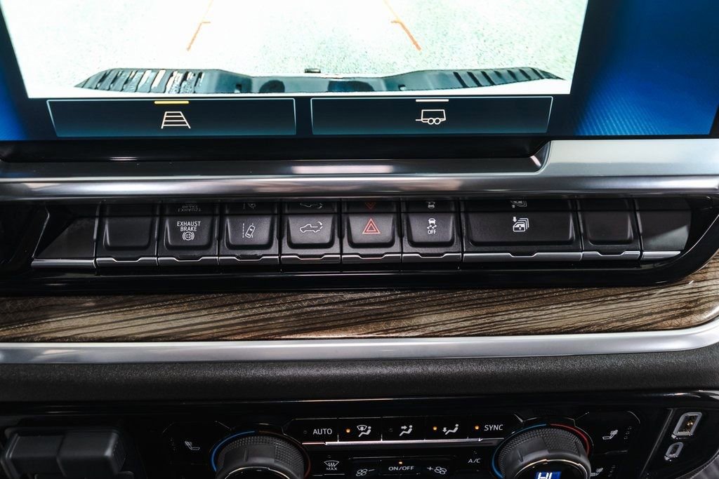 Used 2025 Chevrolet Silverado 2500 LT w/ Convenience Package image 15