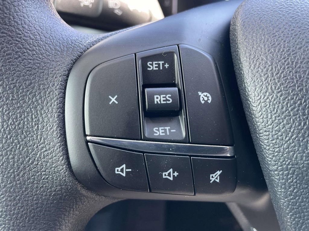 New 2025 Ford Maverick XL image 13