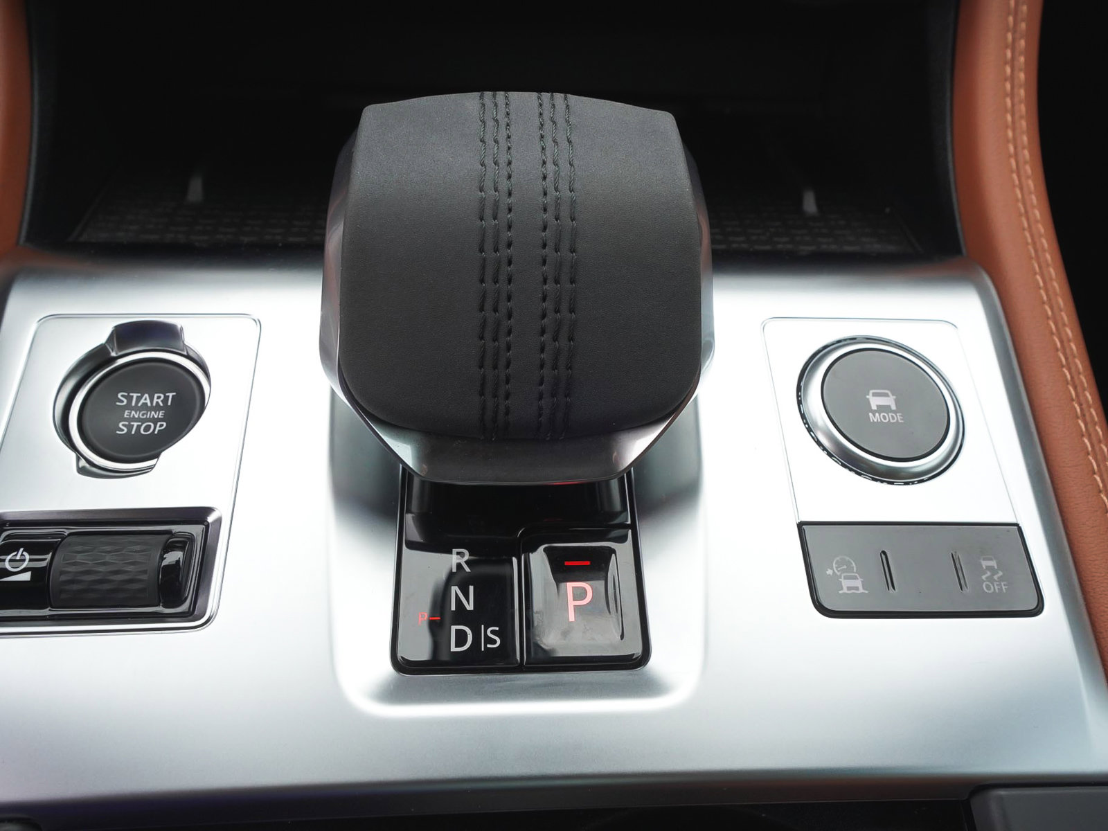 Used 2026 Jaguar F-PACE R-Dynamic S image 26