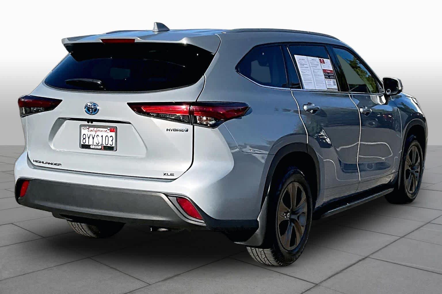 Certified 2022 Toyota Highlander Bronze Edition AWD/4WD image 12