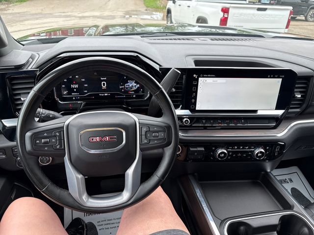 Used 2024 GMC Sierra 2500 SLT w/ SLT Convenience Package AWD/4WD image 10