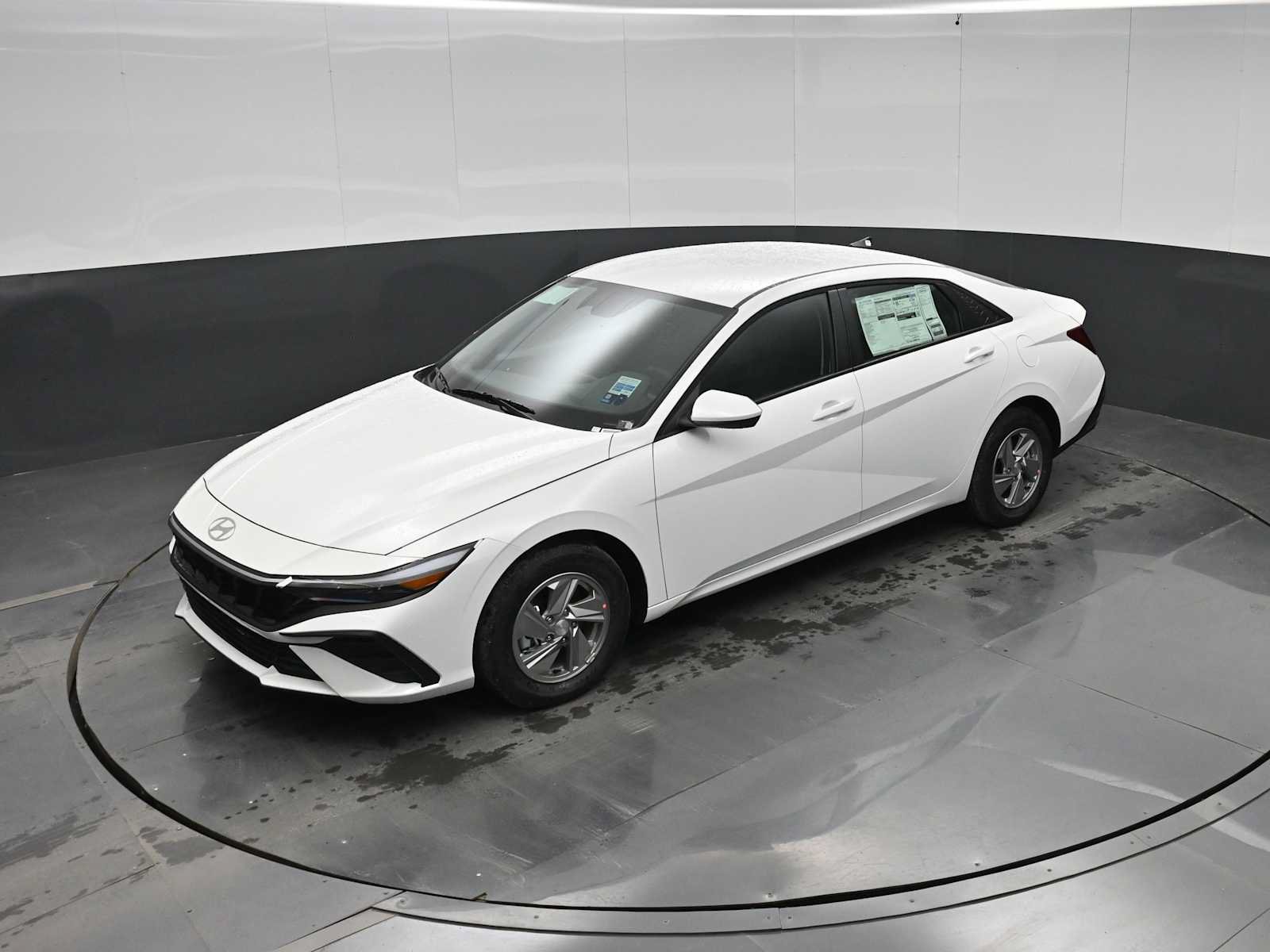 New 2026 Hyundai Elantra SE FWD image 27
