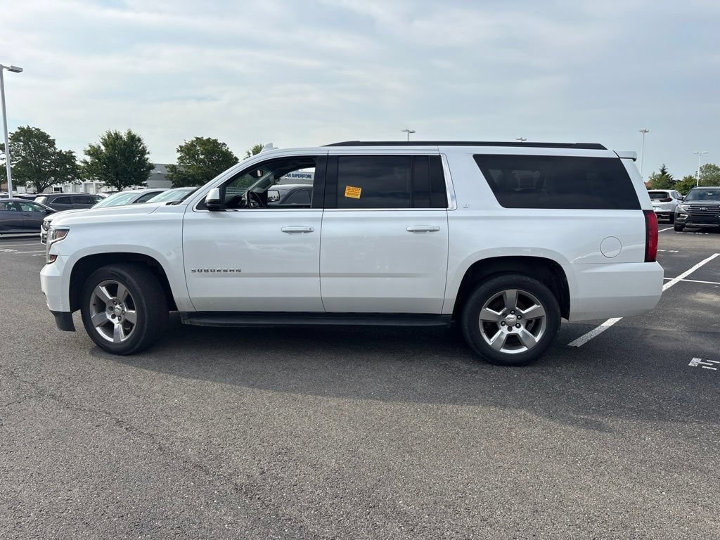 Used 2018 Chevrolet Suburban LT AWD/4WD image 4