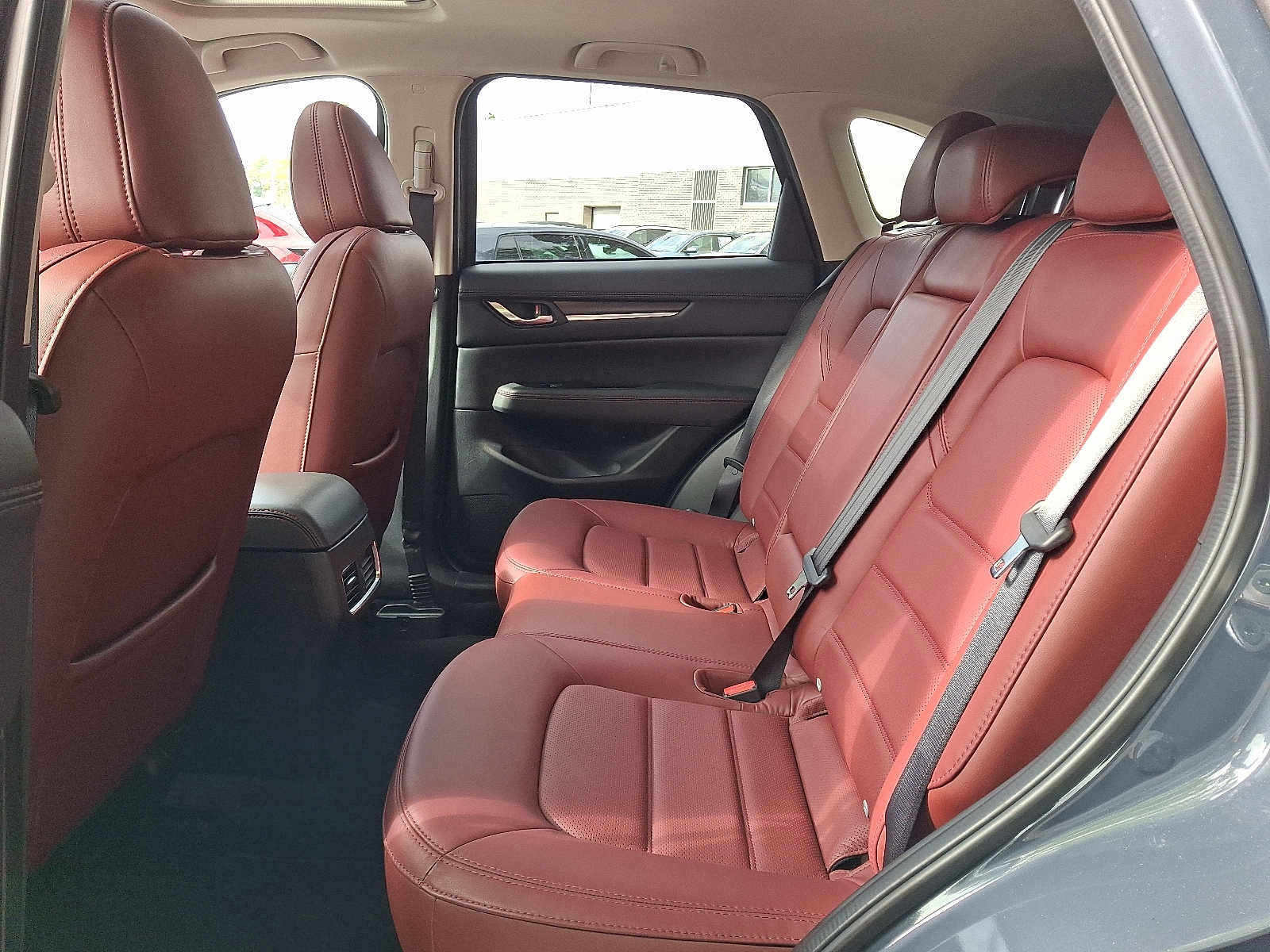 Certified 2023 MAZDA CX-5 Carbon Edition image 10