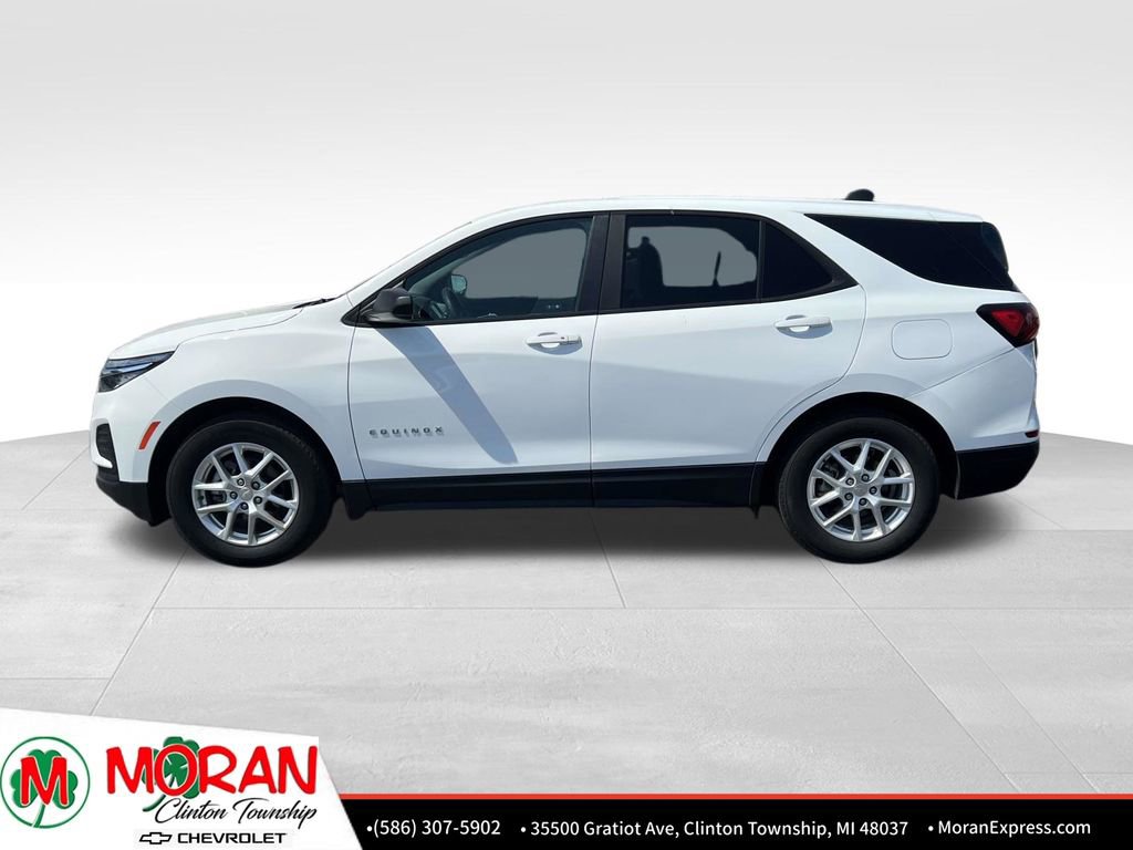 Certified 2024 Chevrolet Equinox LS w/ LS Convenience Package FWD image 3