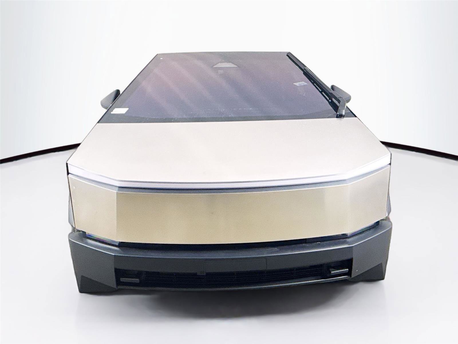 Used 2024 Tesla Cybertruck AWD Crew Cab image 3