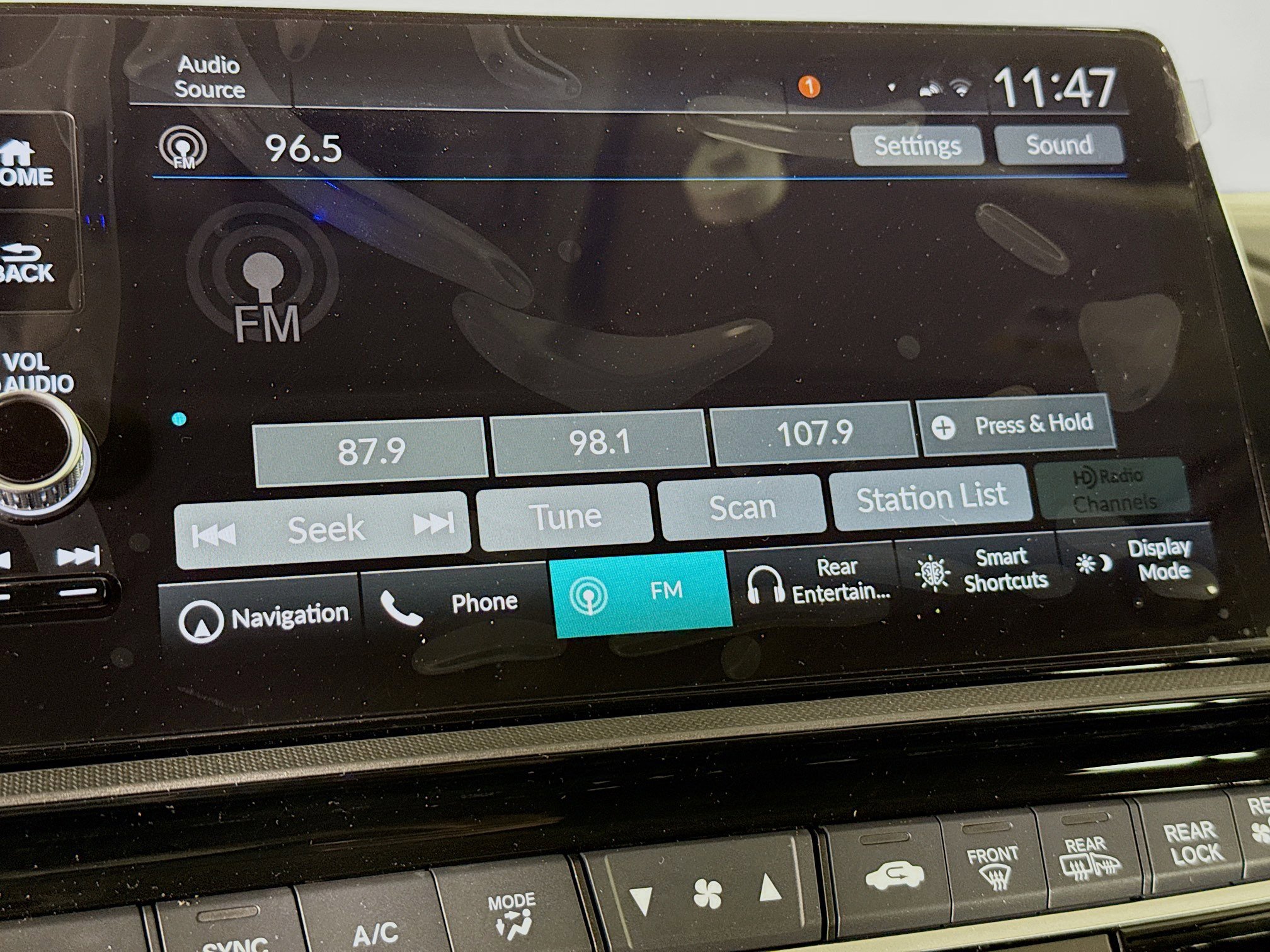 New 2026 Honda Odyssey Touring image 17