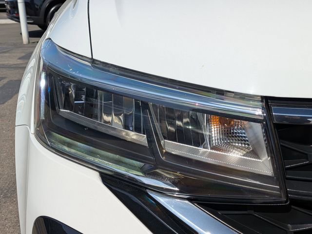 Used 2023 Volkswagen Taos S FWD image 6
