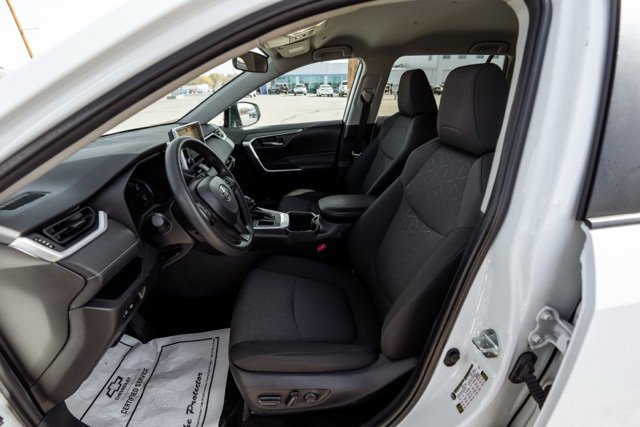 Used 2024 Toyota RAV4 XLE image 26
