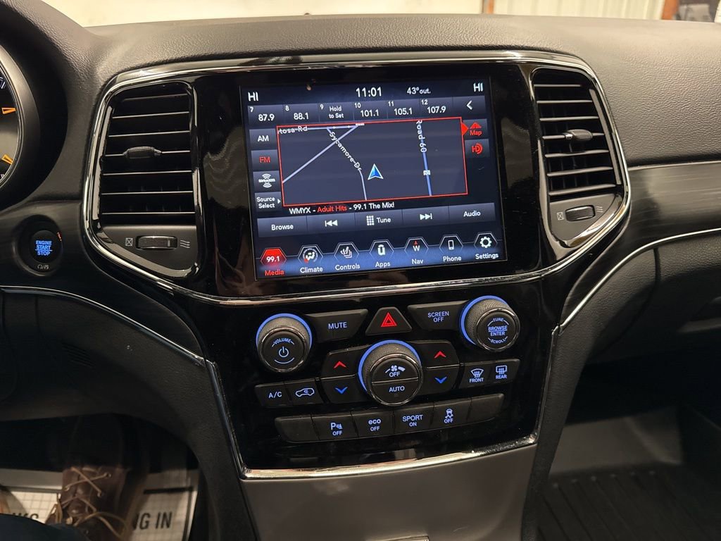 Used 2020 Jeep Grand Cherokee Limited image 16