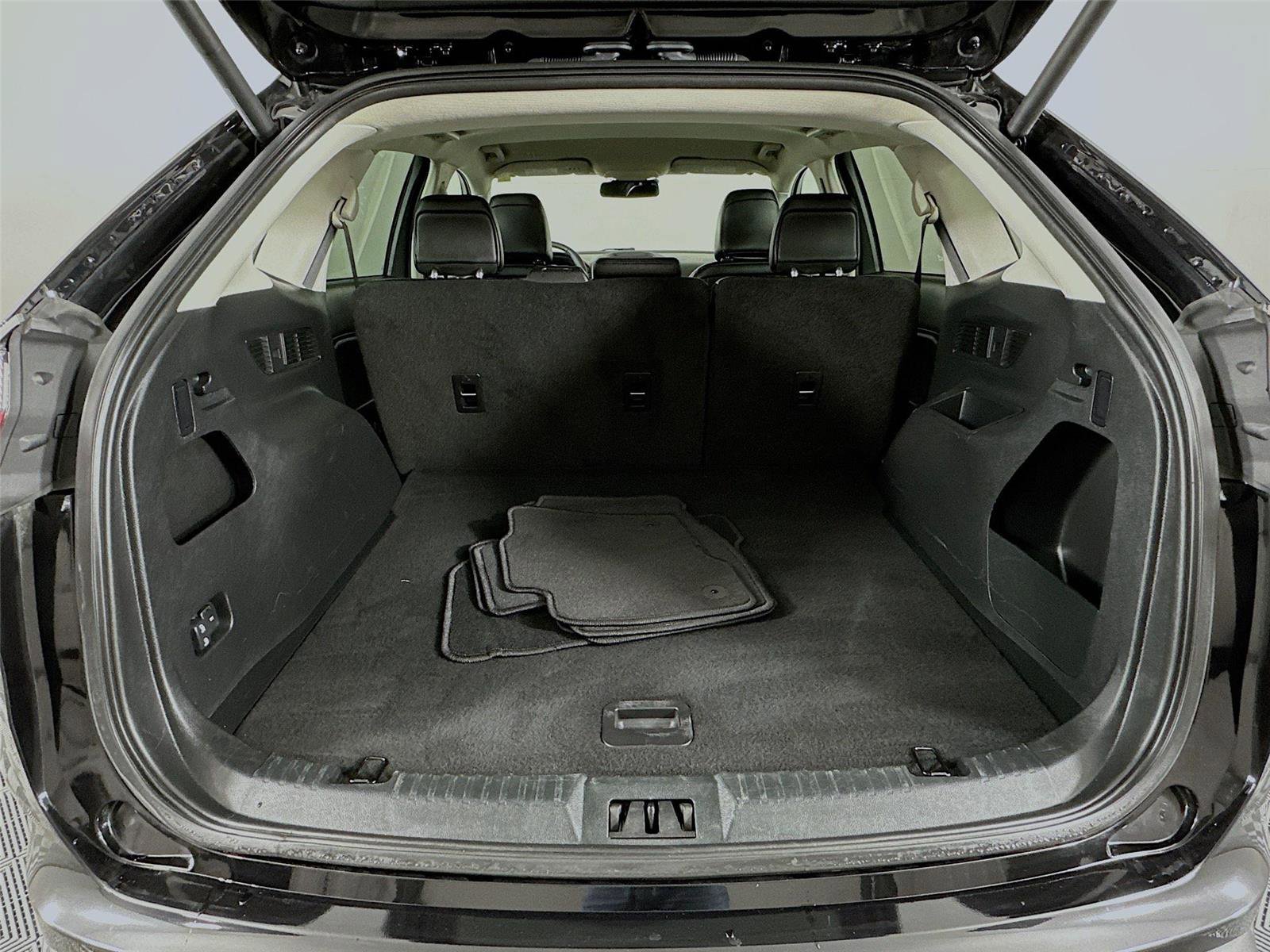 Used 2024 Ford Edge SEL w/ Convenience Package image 25