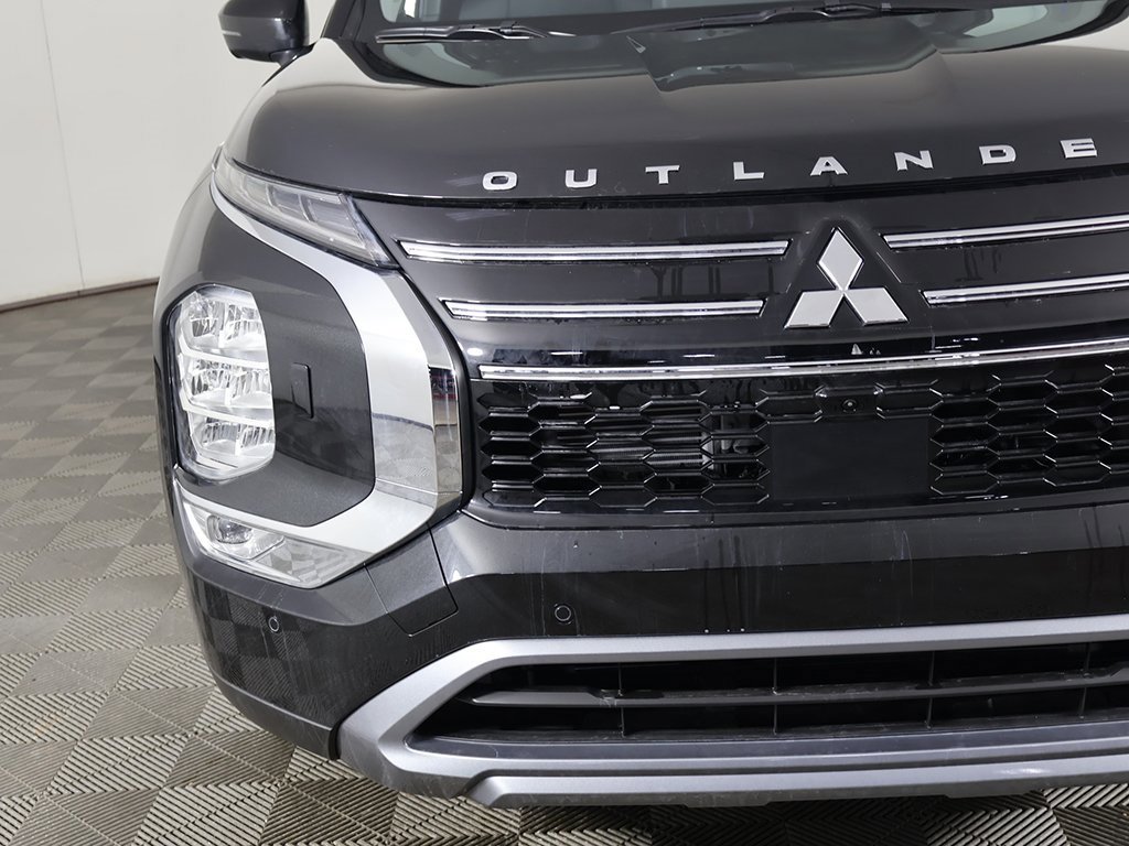 New 2026 Mitsubishi Outlander SE image 14