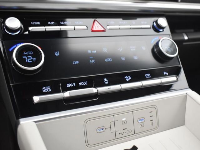 Used 2026 Hyundai Santa Fe SEL FWD image 16