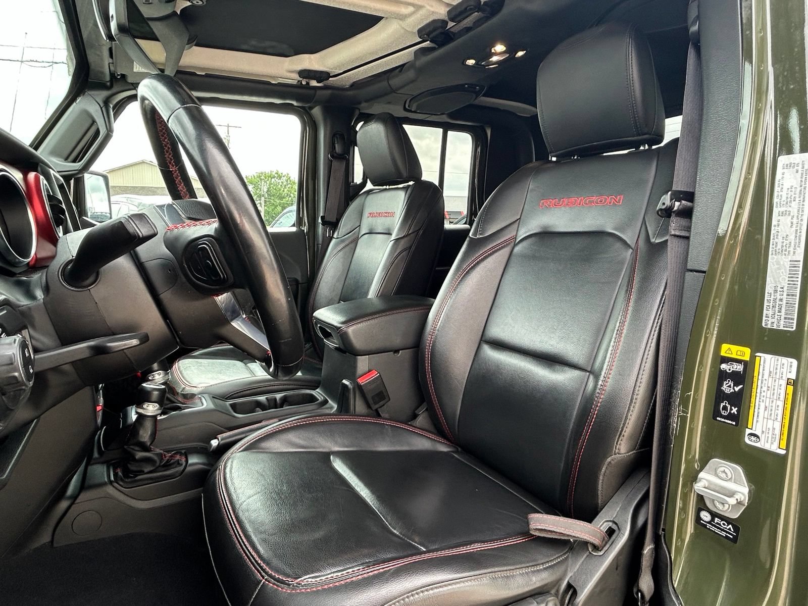 Used 2022 Jeep Gladiator Rubicon w/ LED Lighting Group AWD/4WD image 12