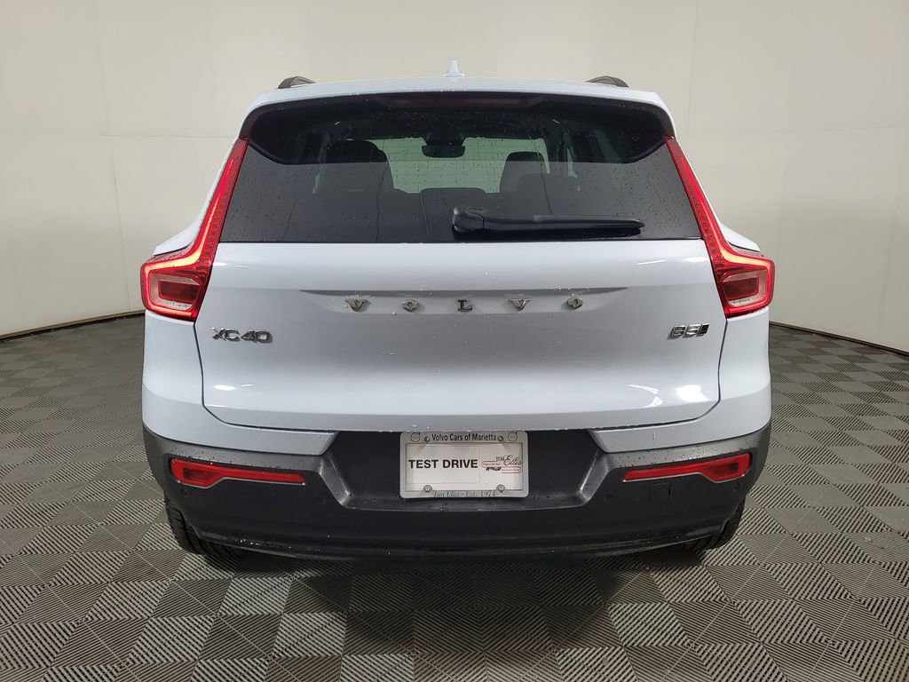 Certified 2026 Volvo XC40 B5 Plus w/ Protection Package Premier image 7