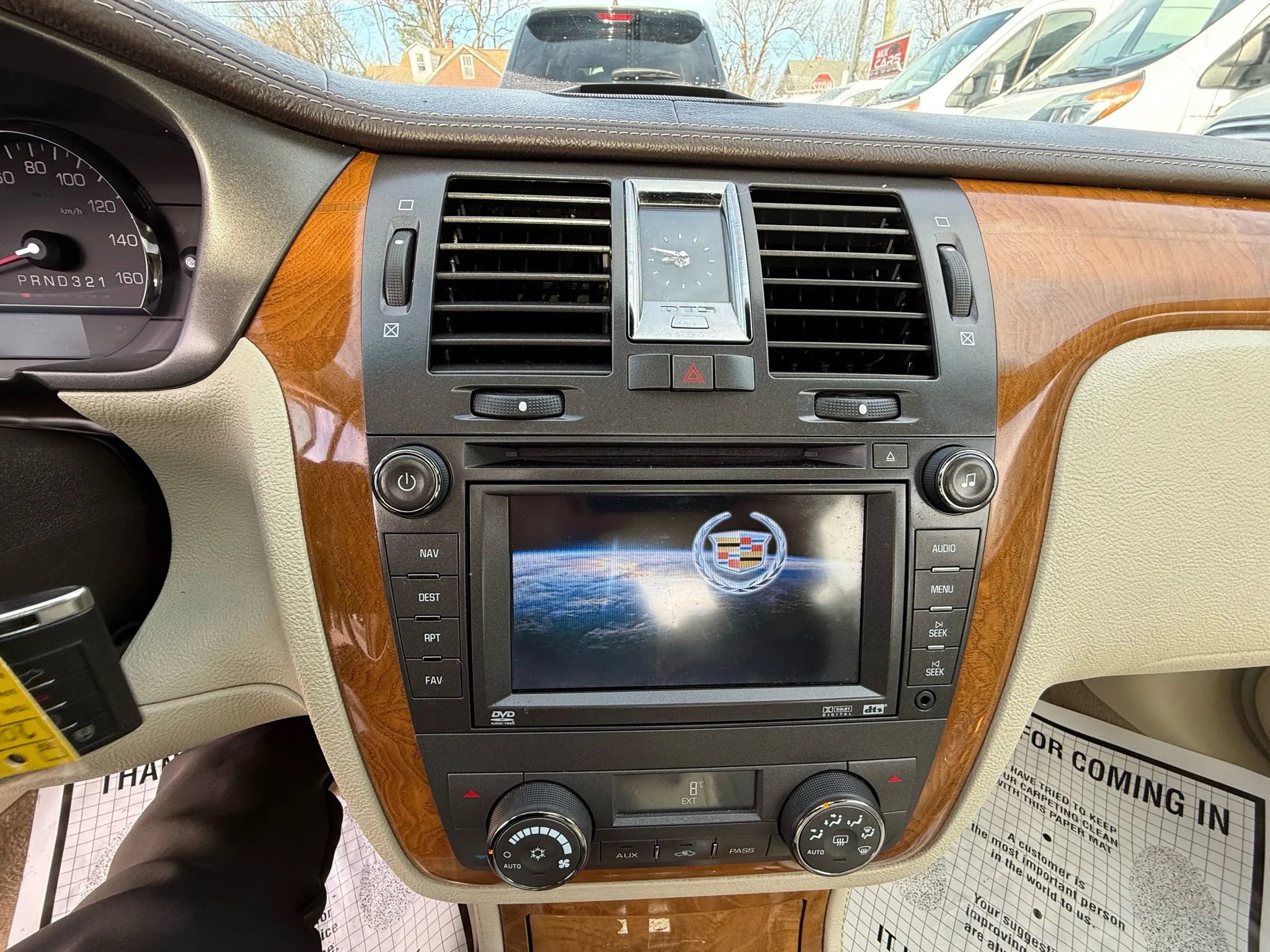 Used 2010 Cadillac DTS Platinum FWD image 11