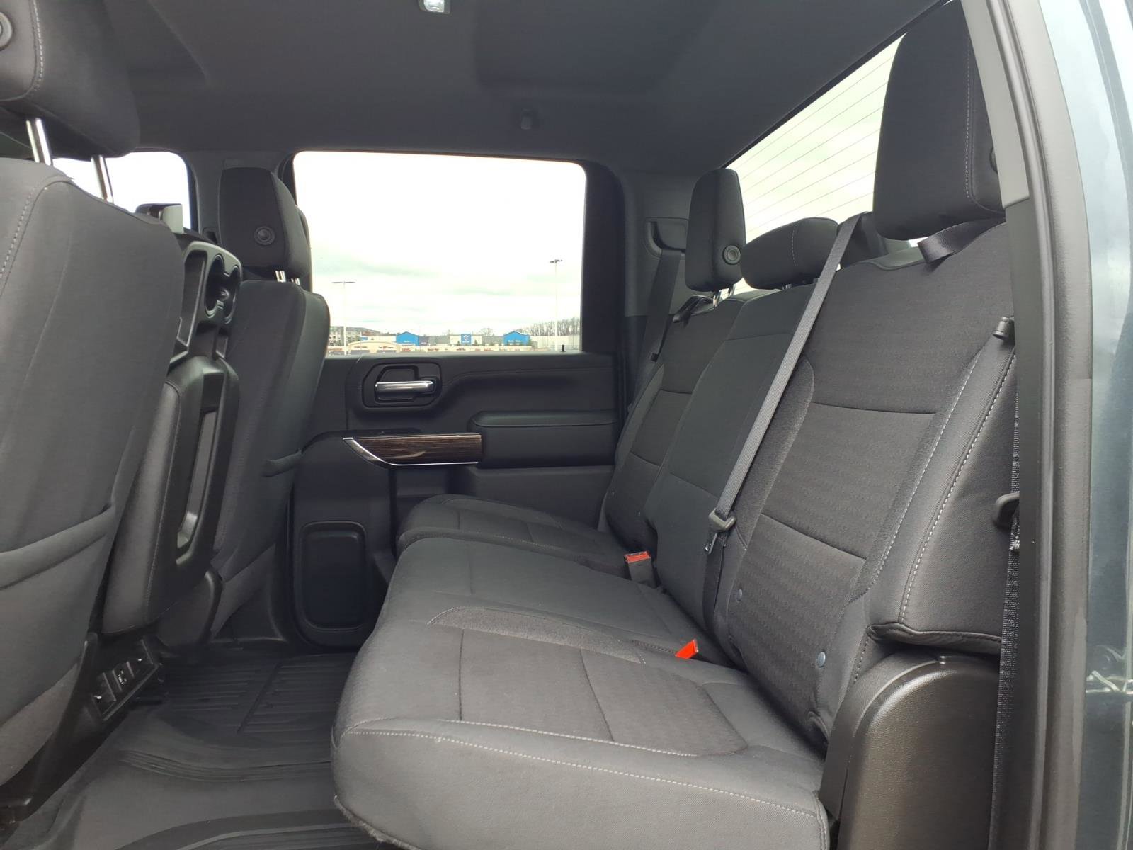 Used 2020 GMC Sierra 2500 SLE w/ SLE Value Package; image 10