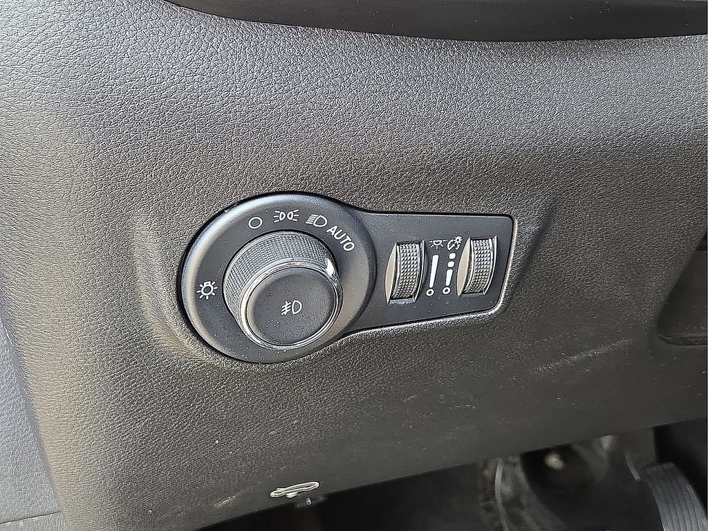 Used 2023 Jeep Compass Altitude w/ Convenience Group image 25