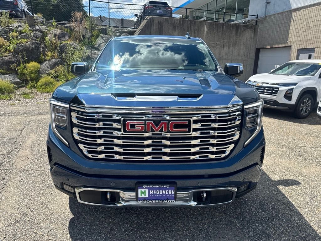 Used 2024 GMC Sierra 1500 Denali w/ Denali Reserve Package AWD/4WD image 40