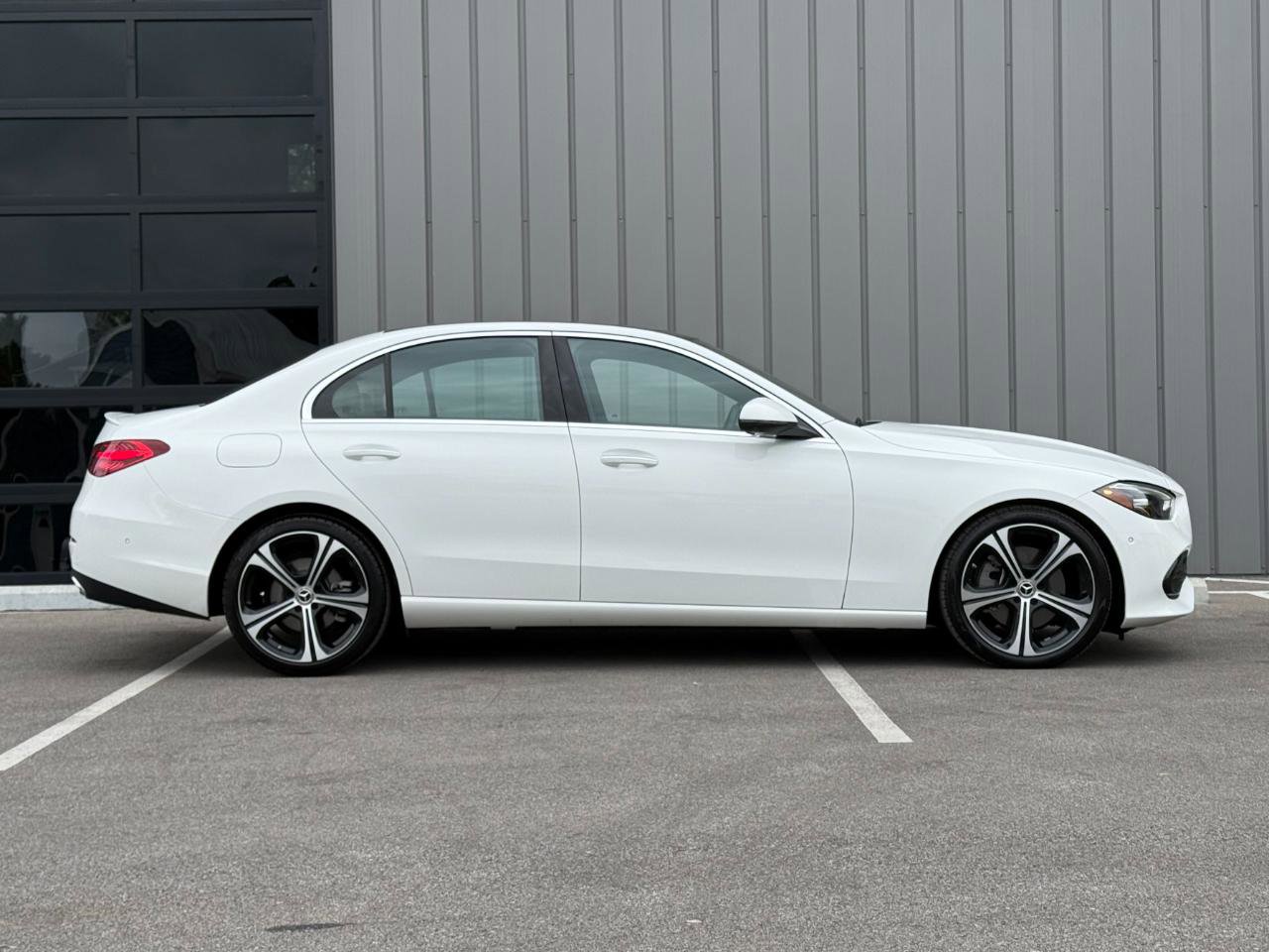 Used 2025 Mercedes-Benz C 300 Sedan w/ Exclusive Trim Package image 4