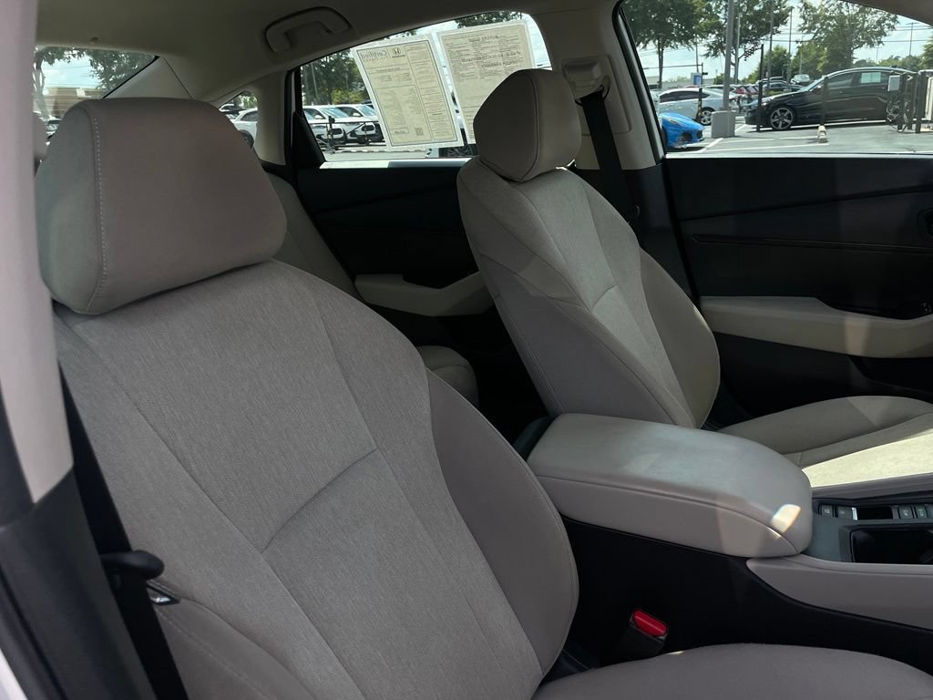 Certified 2025 Honda Accord LX image 31